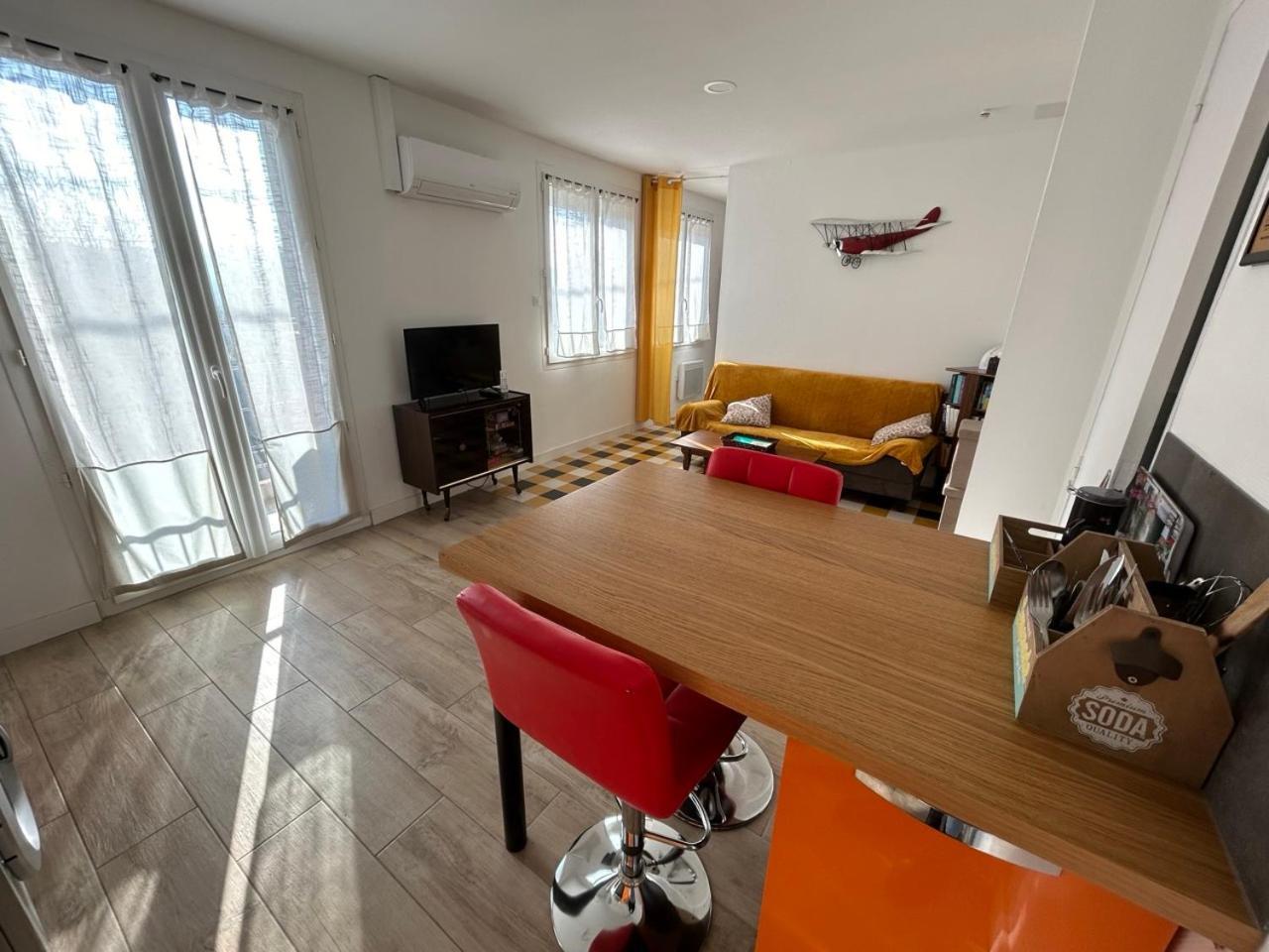 Appartement Les Voyages De Romane Narbona Exterior foto